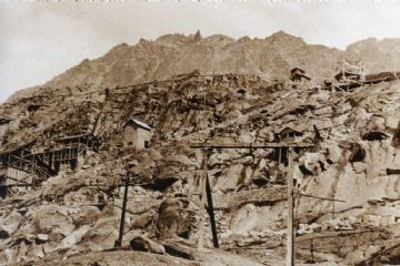 Cantiere: Impianto di frantumazione, betonaggio e stazione Blondin <br>1950